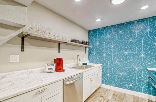 Tampa House | Adorable Oasis | Pool + Arcade | Ace Location