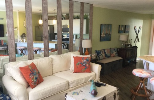 Ormond-by-the-Sea Condo | Adorable oceanfront condo for rent for 1 month minimum