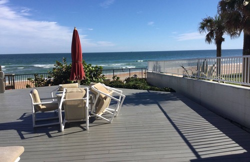 Ormond-by-the-Sea Condo | Adorable oceanfront condo for rent for 1 month minimum