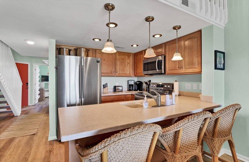 Surf City Condo | Adorable oceanfront condo with Oceanviews and Pool