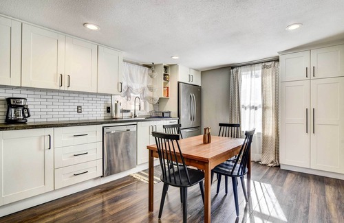 Brentwood-Darlington House | Adorable Portland Retreat < 8 Mi to Downtown!