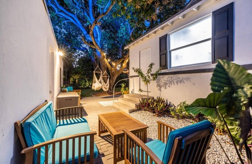 Northeast Miami House | Adorable Safe & Clean 1BR Guest House-Free Parking
