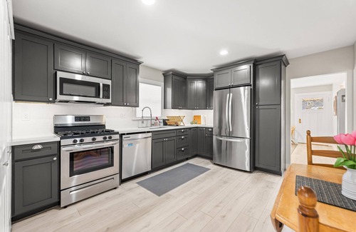 Grass Valley House | Adorable single level downtown Bungalow