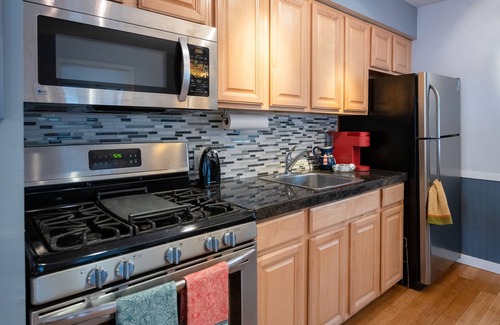 Fennville Cottage | Adorable Southwest Michigan Cottage for Rent Near Inland Lake