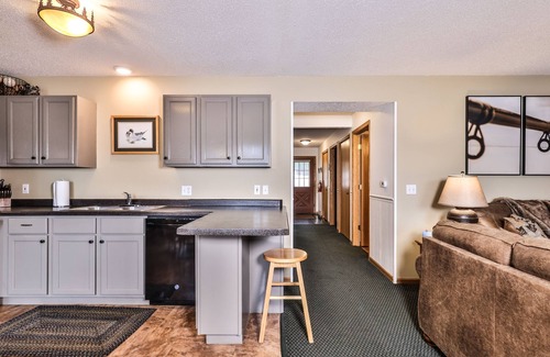 St Germain Condo | Adorable Spacious Condo w/lakefront access!