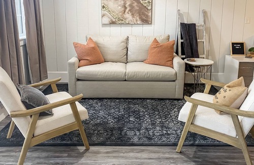 South Seminole Heights House | Adorable Studio Guesthouse/Bungalow in Downtown Tampa