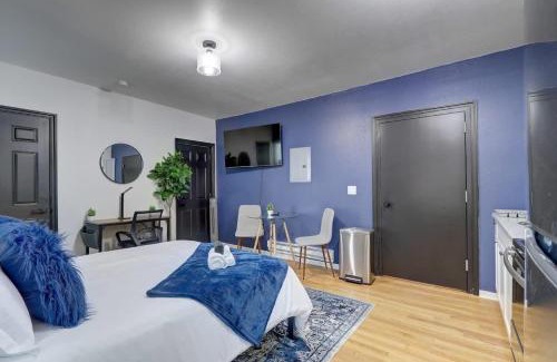 Lower East Side Apartment | Adorable Studio McKinley Beach - Brady St Lower East