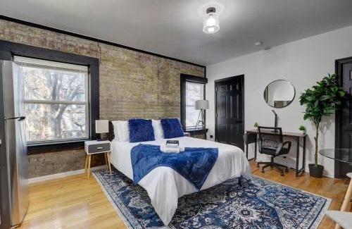 Lower East Side Apartment | Adorable Studio McKinley Beach - Brady St Lower East