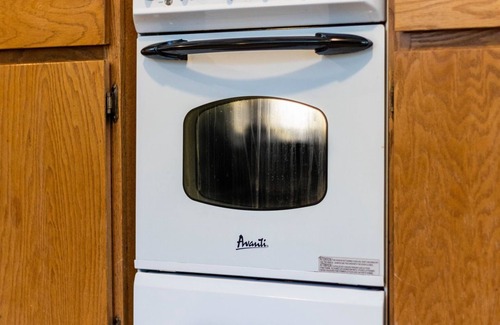 Snowbird Apartment | Adorable Studio Cabin on Big Cottonwood River