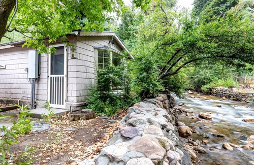 Snowbird Apartment | Adorable Studio Cabin on Big Cottonwood River