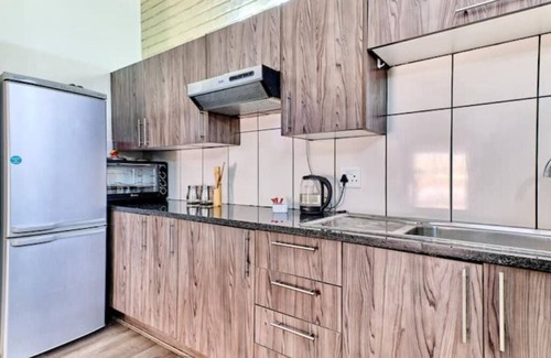 Woodmead Apartment | Advas' double delight with inverter!