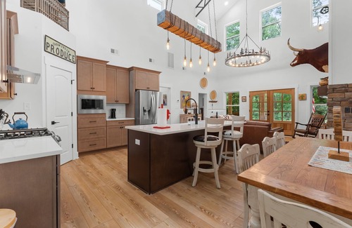 Highlands House | Adventure Awaits at This Charming Farmhouse Retreat in Highlands, NC