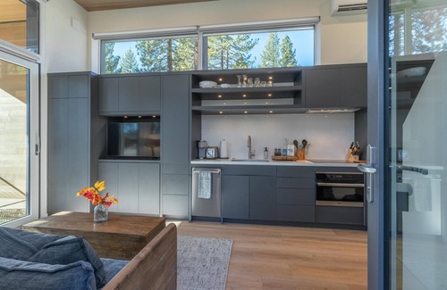 Truckee Cabin | Adventure Cabin 44 - Luxurious Adventure Cabin