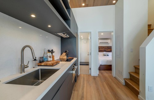 Truckee Cabin | Adventure Cabin 62 (pet friendly) - Luxurious Adventure Cabin