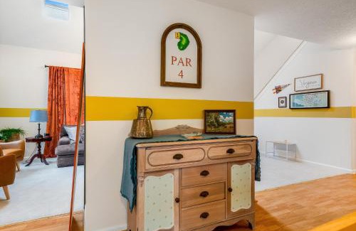 Massanutten House | Adventure Hub Hot Tub, Near Waterpark Ski & Golf