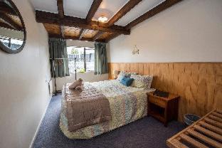 National Park Village Hotel | Adventure Lodge and Motels and Tongariro Crossing Track Transport