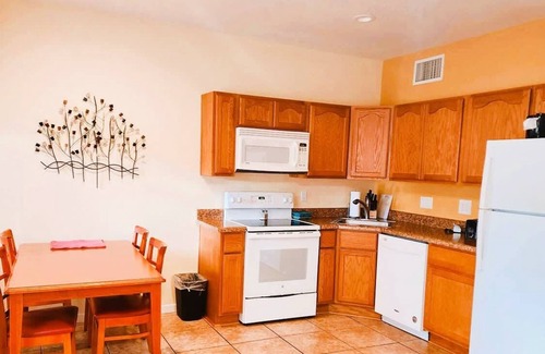 Pinetop Condo | Adventure + Comfort in the Pines 2BR Condo