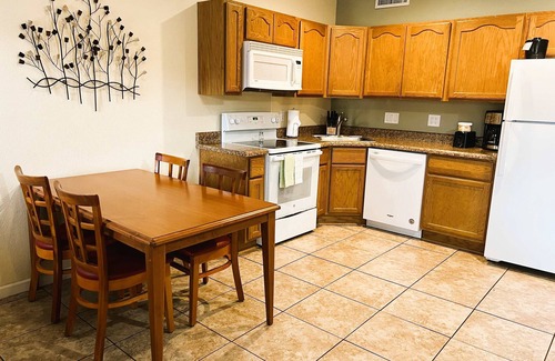 Pinetop Condo | Adventure + Comfort in the Pines 2BR Condo