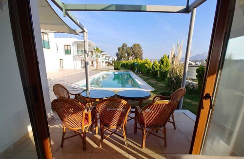 Kadıkale Apartment | Aegean Pearl Suites 3+1 front of pool, beachfront