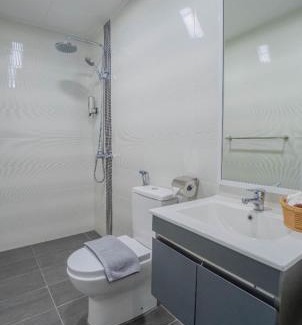 Tanjung Aru Apartment | Aeropod Suites - Deluxe Family - by J-Residences