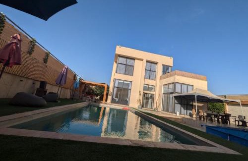Al Jizah Ski Chalet | Aeropuerta Mini Villa - Private Comfy Layover near Amman Airport