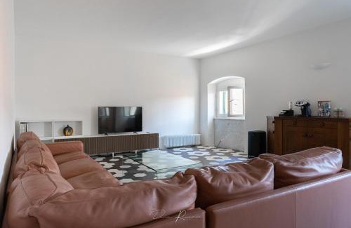 Sarzana House | Affittacamere Al campanile