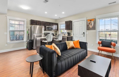Midtown Apartment | Affordable 1-BR by DMC Detroit