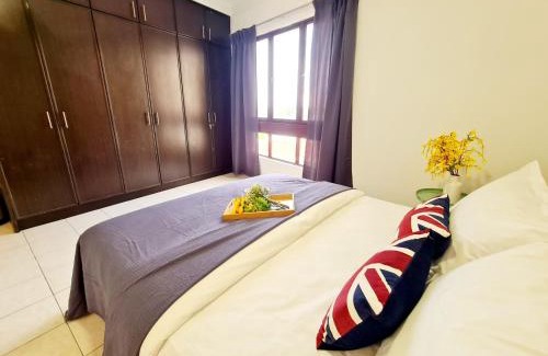 Petaling Jaya Apartment | Affordable 10 Guest SEGI Kota Damansara Tropicana Thomson Hospital Giza Mall Tropicana Mall Ikea The Curve One Utama