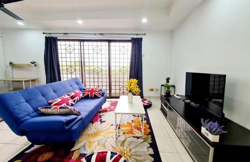 Petaling Jaya Apartment | Affordable 12 Guest Kota Damansara Thomson Hospital Dataran Sunway Giza OneUtama Ikea The Curve