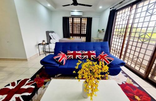 Petaling Jaya Apartment | Affordable 12 Guest Kota Damansara Thomson Hospital Dataran Sunway Giza OneUtama Ikea The Curve