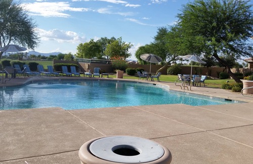 Palm Valley House | Affordable, 2 Bedroom House family friendly in the Palm Valley gated community.