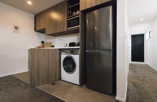Addington Apartment | Affordable Apartment Hagley Park Super Fast Wifi