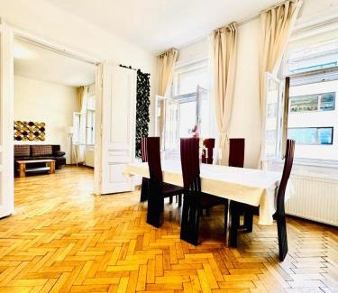 Schottenfeld Apartment | Affordable