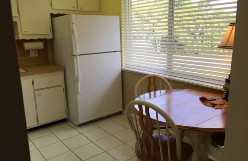East Naples Condo | Affordable Luxury 2+2 Condo Lots of Amenities 2nd Fl. Near Everything