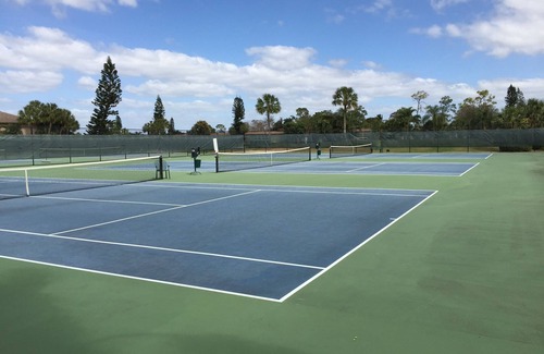 East Naples Condo | Affordable Luxury 2+2 Condo Lots of Amenities 2nd Fl. Near Everything