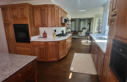 Roaring Gap House | Affordable Luxury for the Very Particular! Beautiful, Spacious, Upscale Retreat.