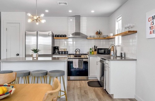 Kerhonkson House | Affordable Luxury Perched Atop The Mountains | Walk to Mill & Main, Rail Trail