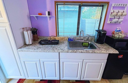 Renton House | AFFORDABLE & MODERN 1BR PRIVATE GUEST SUITE [ ~280 sq. ft. ]