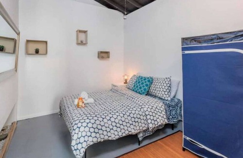 South San Francisco Apartment | Affordable Convenience bedroom 1 bath with small kitchenette Sitting in Downtown South San Francisco