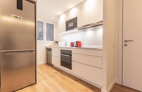 el Mercadal Apartment | Afra - Holiday Apartment in Girona | Bravissimo