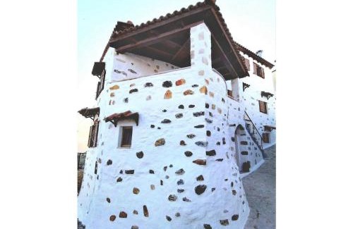 Yianniou House | Afroditi Comfortable Holiday Residence