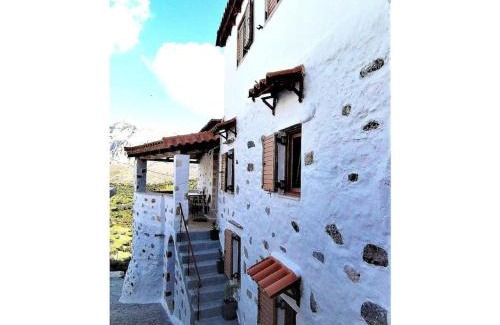 Yianniou House | Afroditi Comfortable Holiday Residence