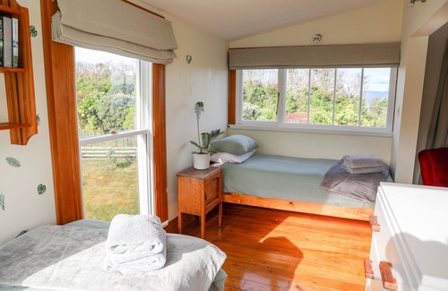 Horokiwi Other | Agnes House ~ Executive Rural Retreat in the city