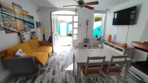 Benicassim House | Agradable adosado cerca de la playa
