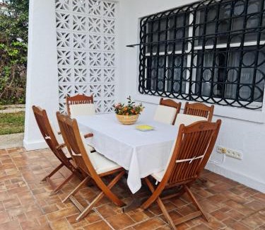Guillena House | Agradable Villa con piscina