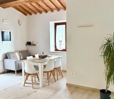 Castiglione d'Orcia House | Agriturismo Colle Sereno