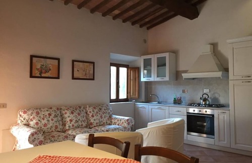 San Macario In Monte Apartment | Agriturismo il canneto apartment Sole in the province of Siena san Gimignano