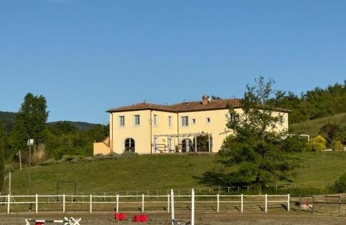 Santa Fiora House | Agriturismo In Campagna