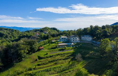 Paesana House | Agriturismo L'Ciabot