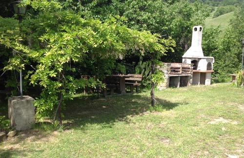 Poppi House | Agriturismo La Casa Bianca